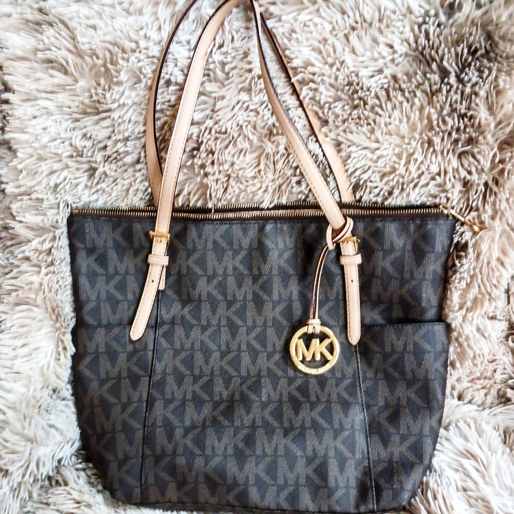Michael Kors Jet Set East West Top Zip Brown/Brown MK Signature Tote